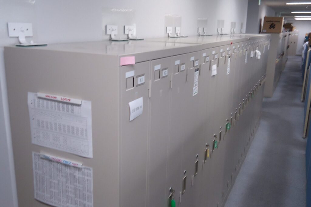 locker room; secured with Pro7 anti-seismic pads.