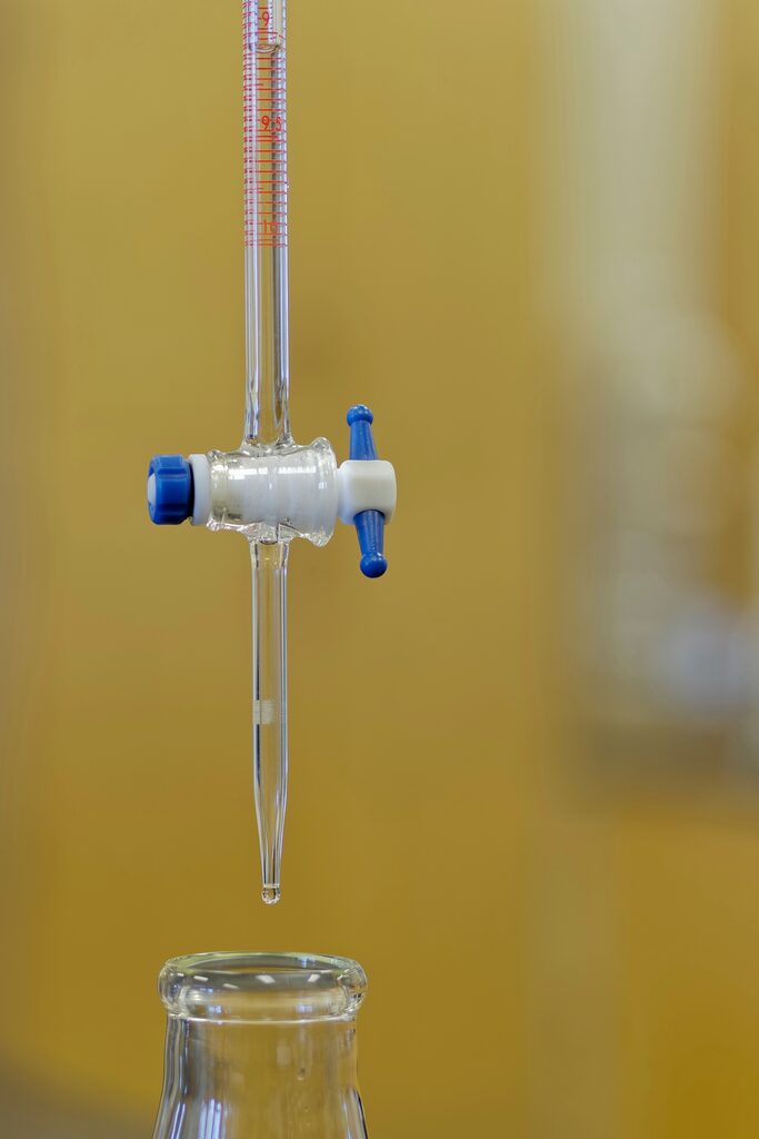 A single chemical spill can result in personnel injuries, hazardous material exposure, equipment contamination, research interruptions, regulatory compliance issues, and costly downtime.