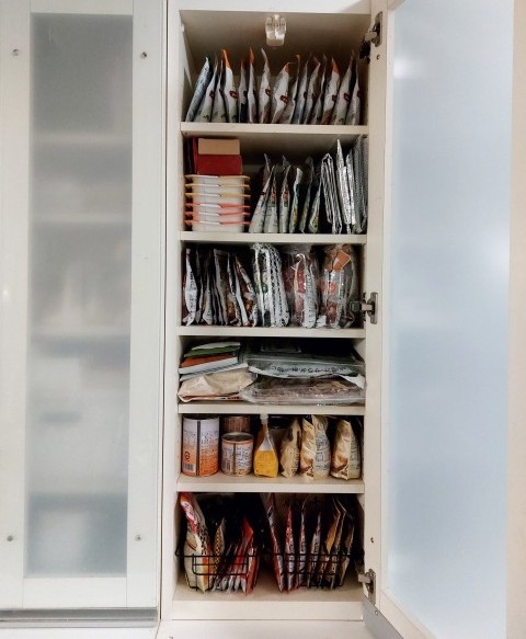 It is importanto to acess stored emergency food easily after disaster happens.