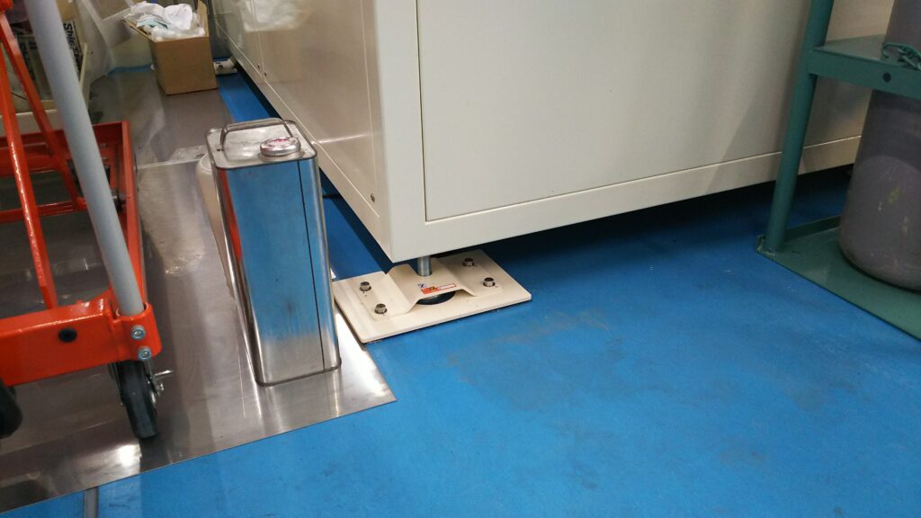 Device secured with a Pro7 metal fitting