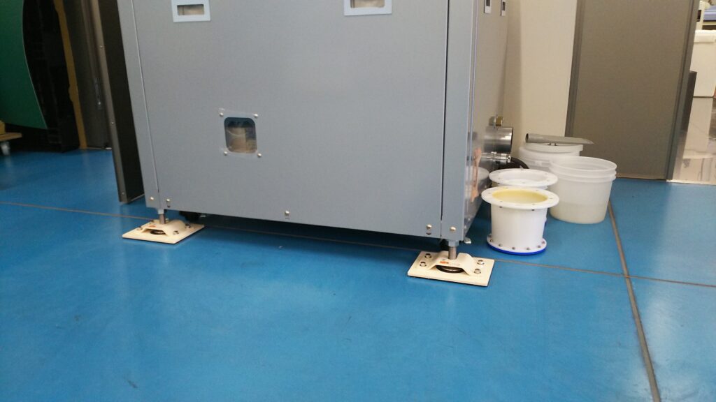 Device secured with a Pro7 metal fitting