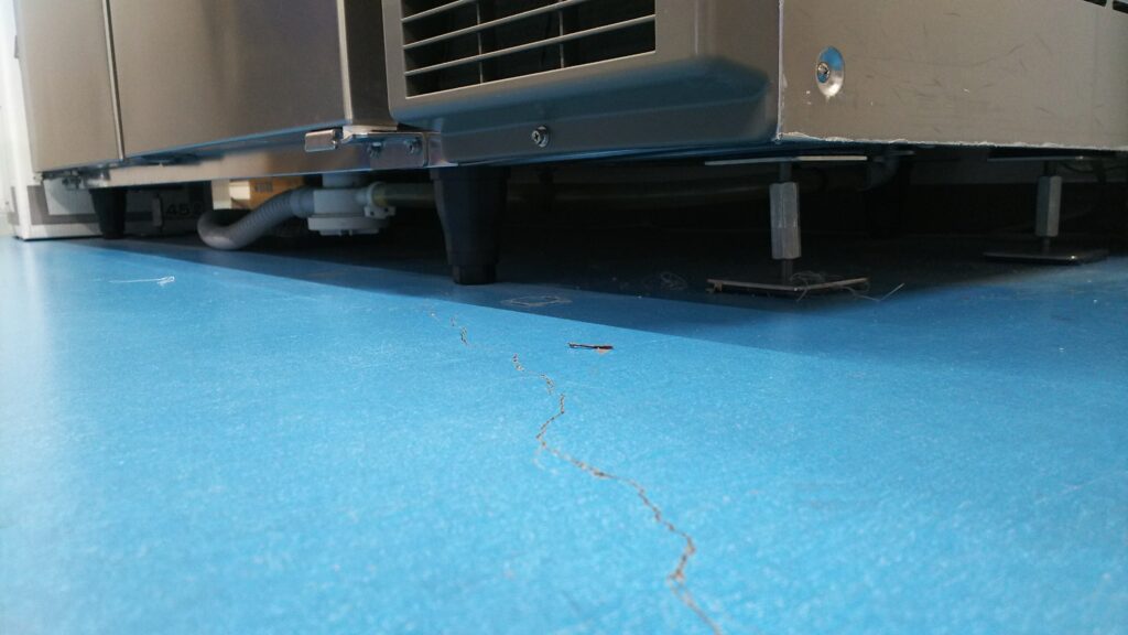 Device secured with a Pro7 metal fitting