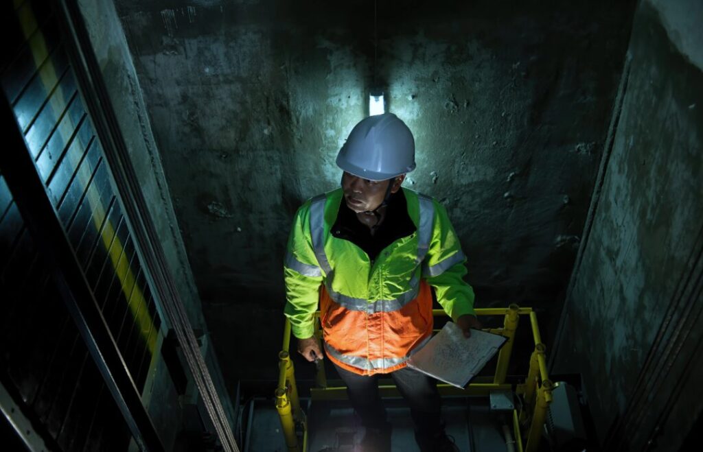 In the event of damage, recovery and removal operations also become more complicated.